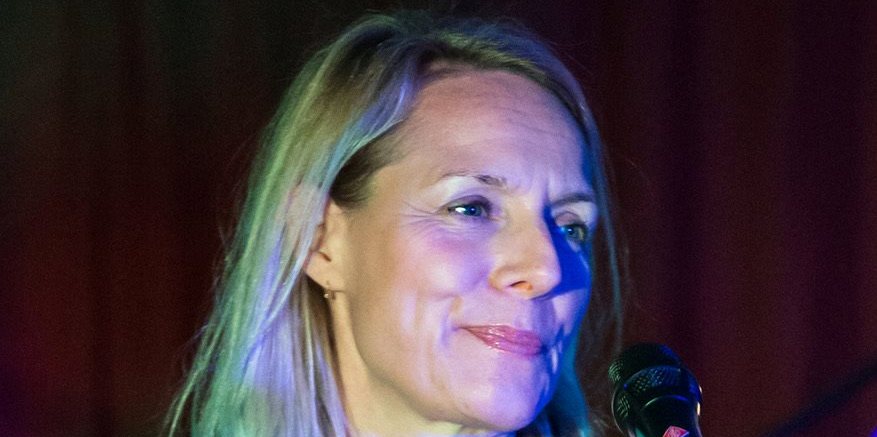 Vershuset præsenterer: Alberte Winding Band 01. april kl. 00:00